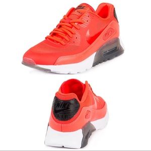 •Nike• Air Max W 90 Ultra Essential Running Shoes